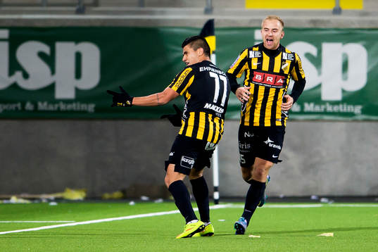 Häckens Paulo de Oliveira jublar