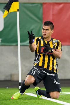 Häckens Paulo de Oliveira jublar