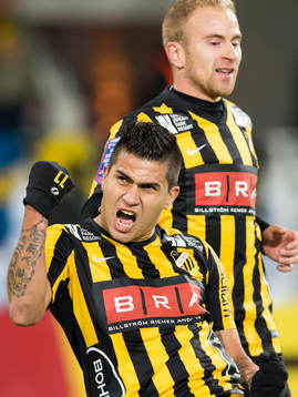 Häckens Paulo de Oliveira jublar