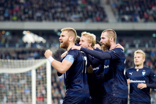 Malmös Rasmus Bengtsson firar