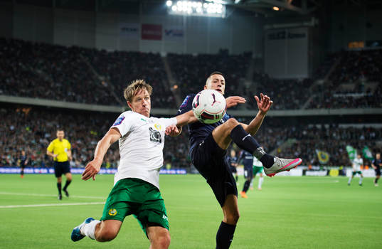 Hammarbys Jan Gunnar Solli och Malmös Nikola Djurdjic