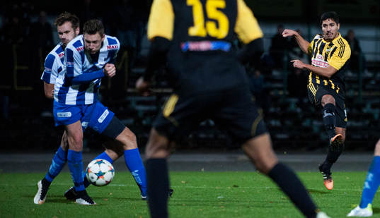 IFK Hässleholms Diego Delgado har gjort 4-0 i kvalmatchen