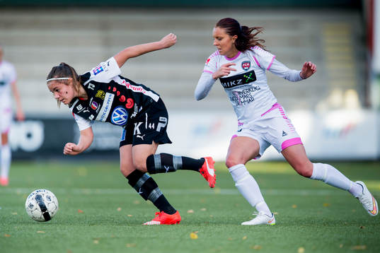Umeås Hanna Boubezari och Rosengårds Andrea Thorisson
