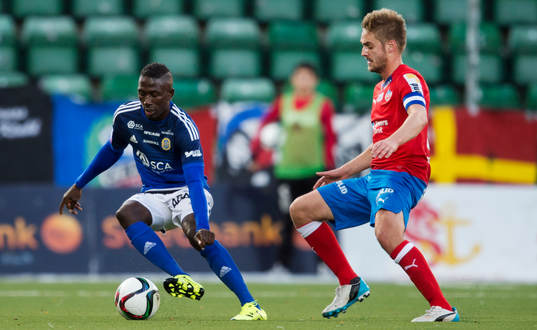 Sundsvalls Pa Amat Dibba och Helsingborgs Johan Mårtensson