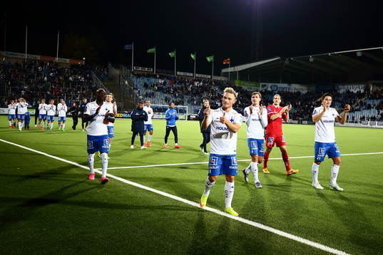 Norrköping med Nicklas Bärkroth i spetsen tackar publiken