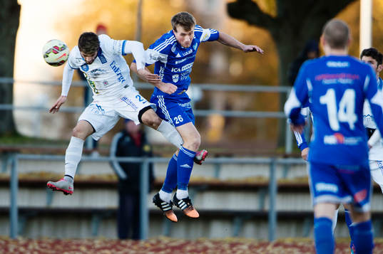 Akropolis Roy Sevgili och Luleås Vladimir Lazarev i kamp