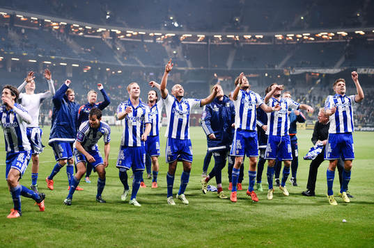 IFK Göteborgs spelare jublar