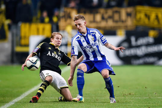 s Johan Blomberg och IFK Göteborgs Sören Rieks