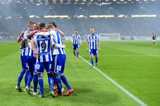IFK Göteborgs Gustav Engvall firar