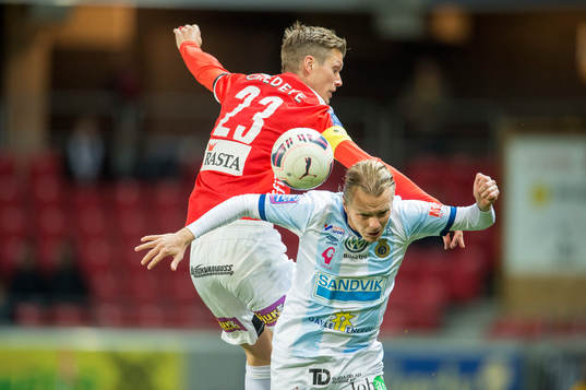 Kalmars Viktor Elm och Gefles Jesper Florén