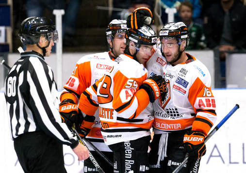 Karlskronas Julien Brouillette firar mål