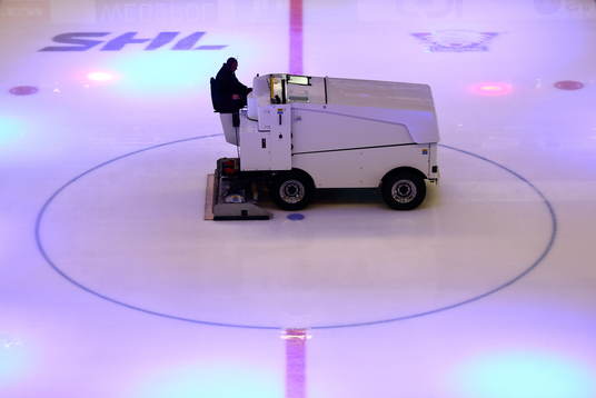 Ismaskin innan ishockeymatchen i SHL mellan Linköping och
