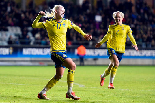 Sveriges Caroline Seger jublar