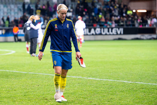 Sveriges Nilla Fischer med lindad fot