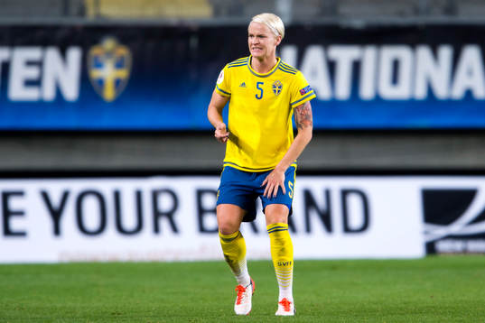 Sveriges Nilla Fischer deppar