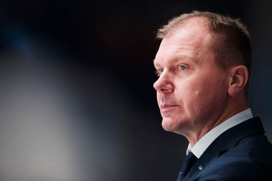 s tränare Johan Lindbom