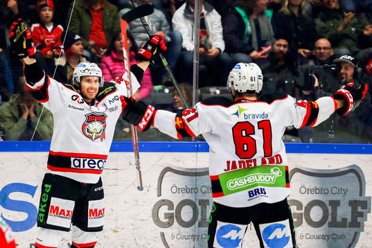 Malmö Redhawks Mattias Persson firar