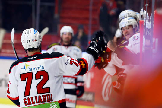 Malmö Redhawks TJ Galiardi firar