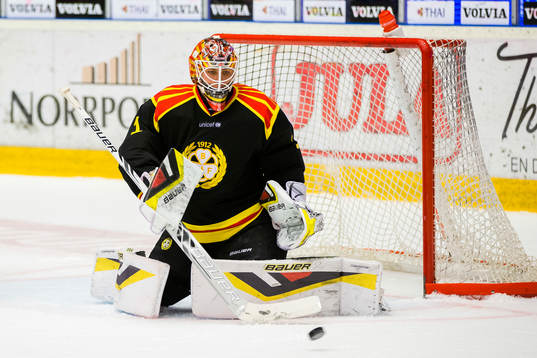 Brynäs målvakt Felix Sandström