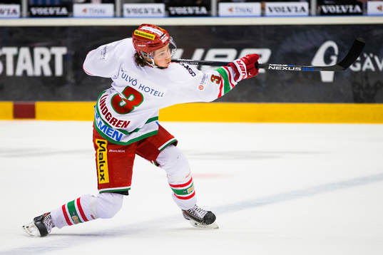 Modos Jesper Lindgren med ett skott