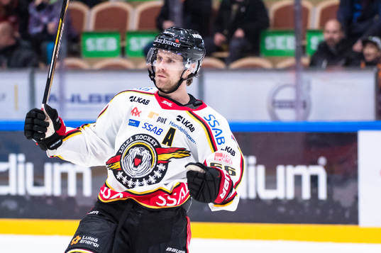 Luleås Jonathan Sigalet har gjort 4-2 till Luleå