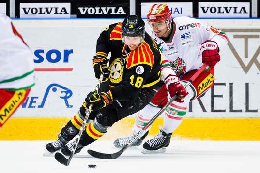 Brynäs Anton Rödin och Modos Maxim Lapierre