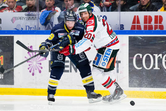s Chris Abbott mot Frölundas Joel Lundqvist