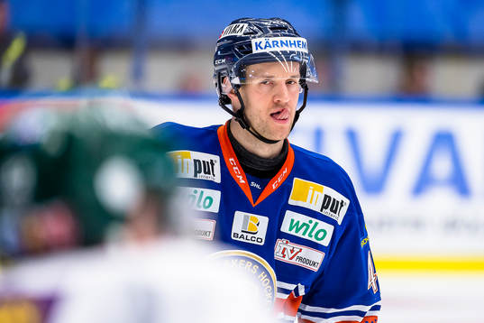 Växjös Ilkka Heikkinen sträcker ut tungan
