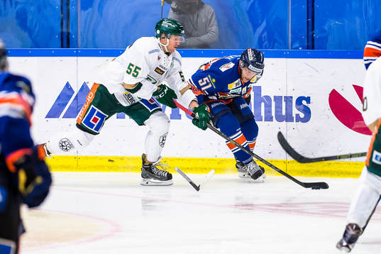 Växjös Joey Crabb tappar klubban