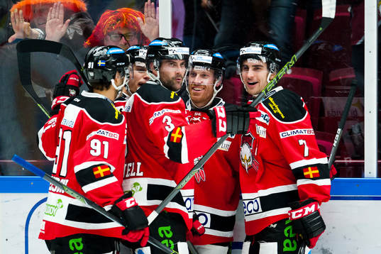 Malmö Redhawks Jens Olsson jublar