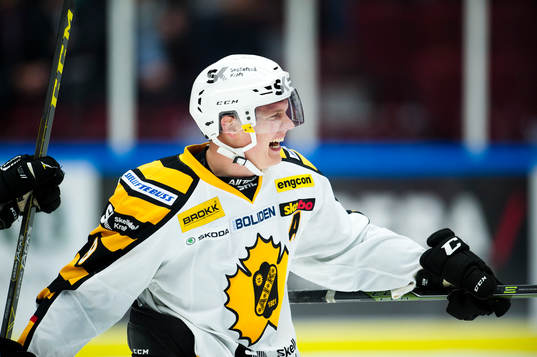 Skellefteås Patrik Zackrisson jublar