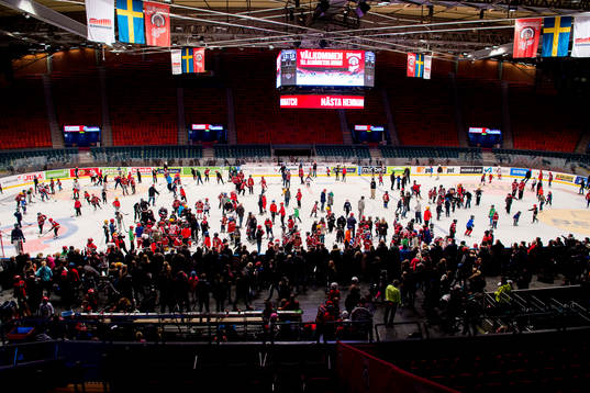 Många på plats när Frölunda deltar i Allmänhetens