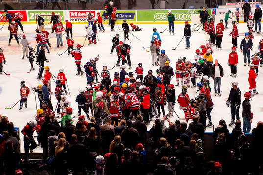 Många på plats när Frölunda deltar i Allmänhetens