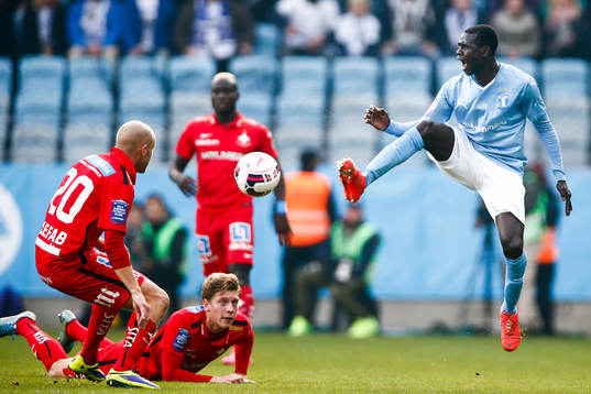 Malmös Enoch Kofi Adu och Norrköpings Daniel Sjölund
