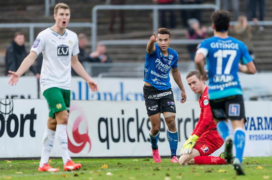 Halmstads Matthew Rusike jublar
