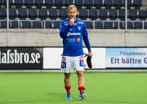 Åtvidabergs Kristian Bergström ser deppig ut