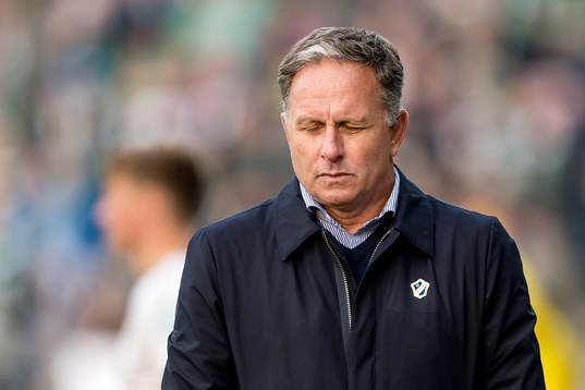 Halmstads tränare Janne Jönsson deppar