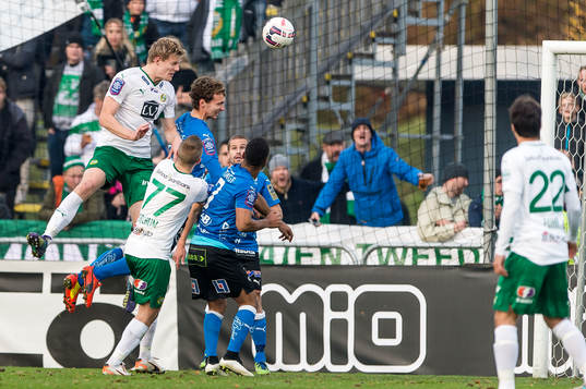 Hammarbys Lars Saetra gör 0-1 på nick