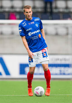 Åtvidabergs Tor Öyvind Hovda med bollen