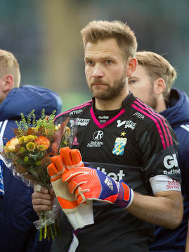IFK Göteborgs målvakt John Alvbåge deppar
