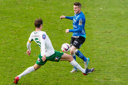Hammarbys Philip Haglund och Halmstads James Keene