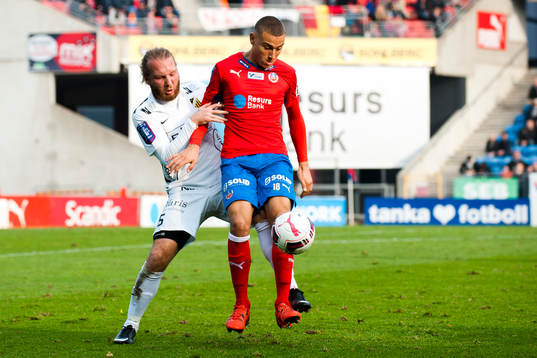 Helsingborgs Jordan Larsson och Häckens Emil Wahlström