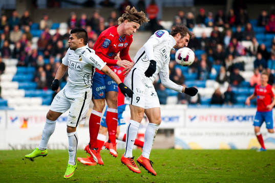 Helsingborgs Carl Johansson och Häckens Dardan Rexhepi