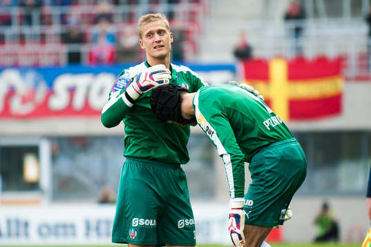 Helsingborgs målvakt Pär Hansson bytes ut till målvakt