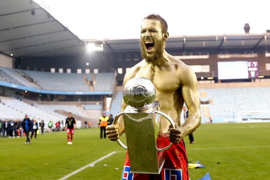 Norrköpings Emir Kujovic firar i guld
