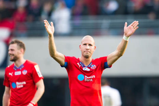 Helsingborgs Mattias Lindström bytts ut
