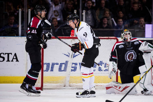 Brynäs Anssi Salmela (m) jublar