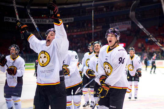 Brynäs jublar