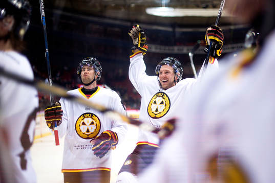 Brynäs jublar