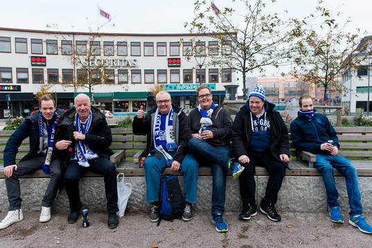 Supportrar laddar